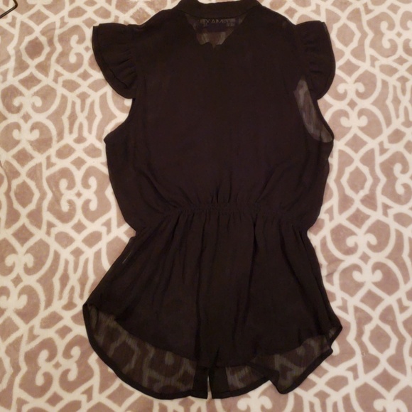 Miley Cyrus Black Top - Picture 4 of 6